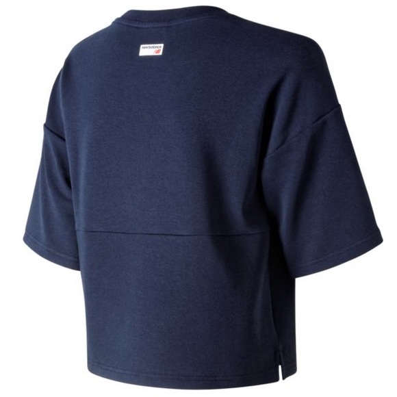 NWOT New Balance Athletics Crop Jersey Top - Picture 3 of 7